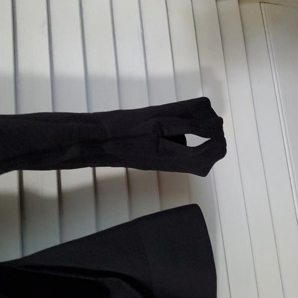 ATHLETA Long Sleeve Athletic Top - Picture 8 of 11